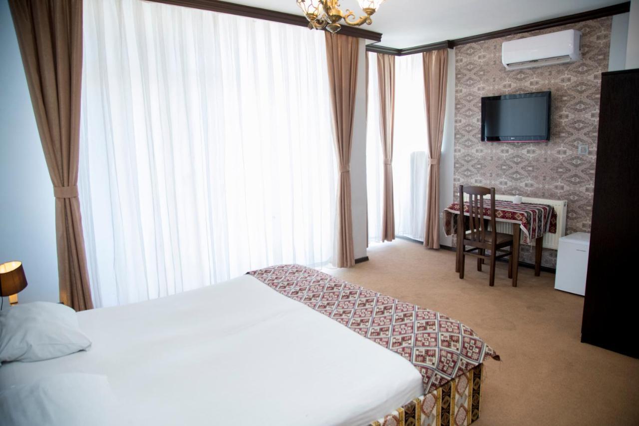 Baku Carpet Hotel Exterior photo